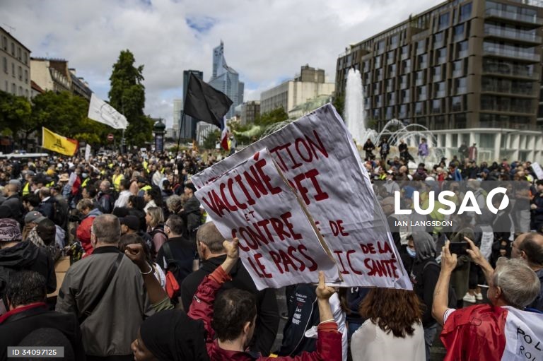 Manifestações em França e Itália contra « Passe Sanitário »
