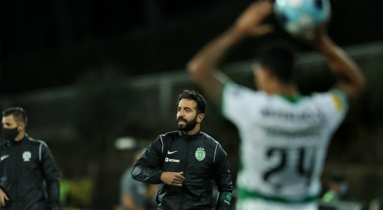 Sporting vence no Estoril com penálti de Pedro Porro