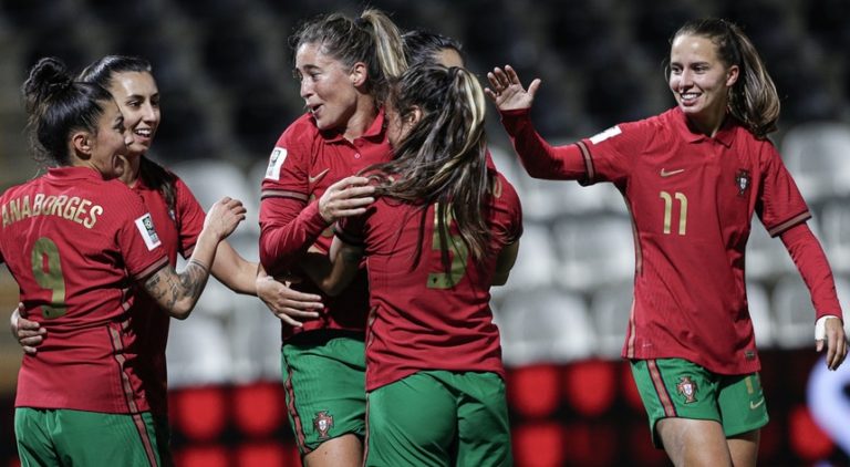 Portugal goleia Israel e e é líder provisório no apuramento para Mundial feminino