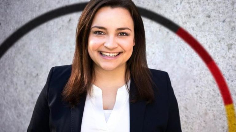 Parlamento federal alemão incluiu deputada portuguesa (jovem luso-alemã) pela primeira vez