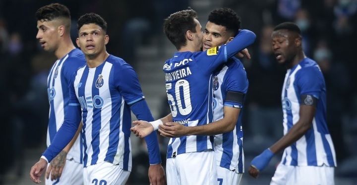 FC Porto vence e fica com seis pontos de vantagem na liderança
