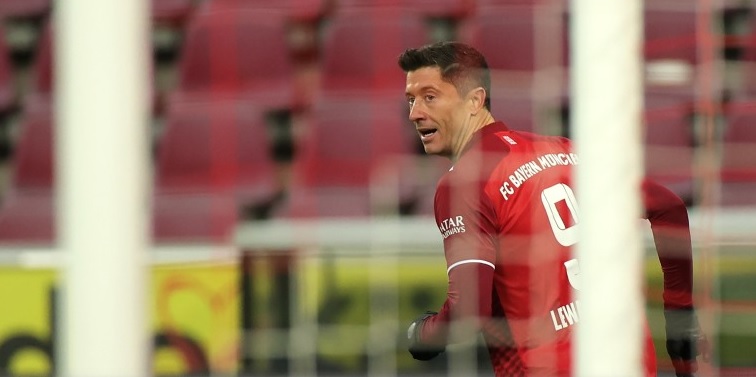Robert Lewandowski &lsquo;bisa&rsquo; eleição como o &lsquo;The Best&rsquo; da FIFA