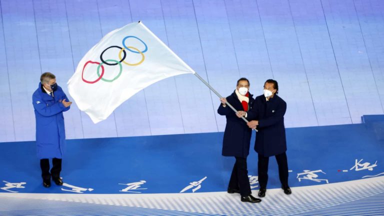 Pequim2022: Noruega domina quadro de medalhas e Kamila Valieva os Jogos