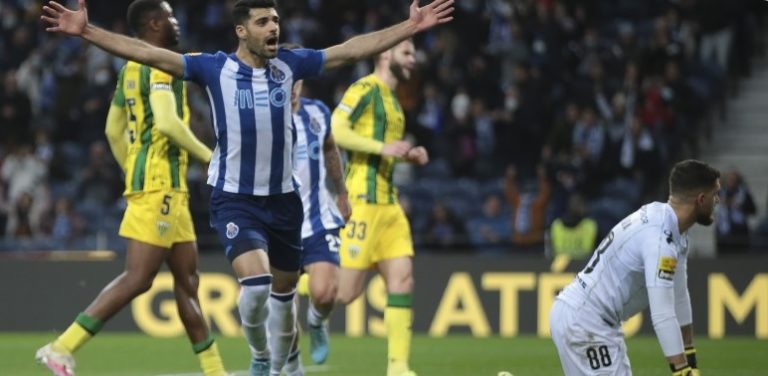 FC Porto goleia Tondela e aumenta provisoriamente vantagem sobre o Sporting