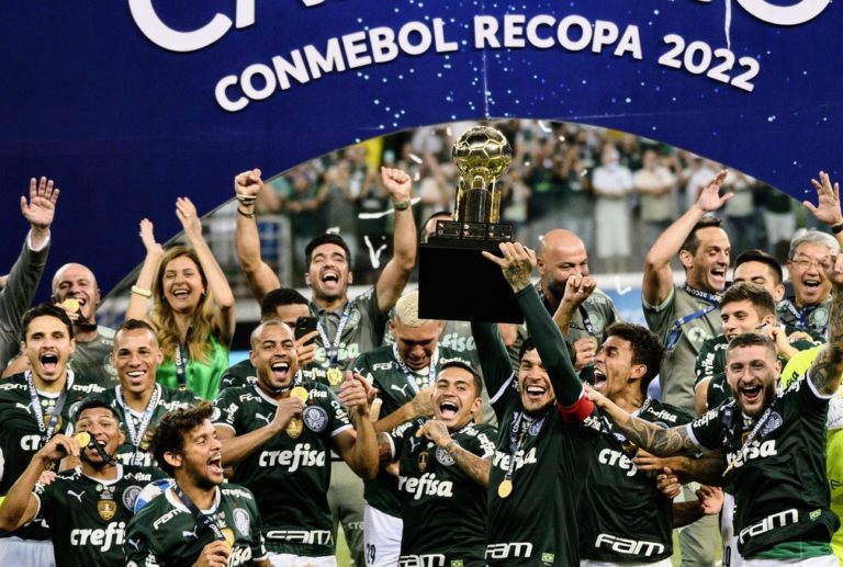 Palmeiras de Abel Ferreira conquista Supertaça sul-americana