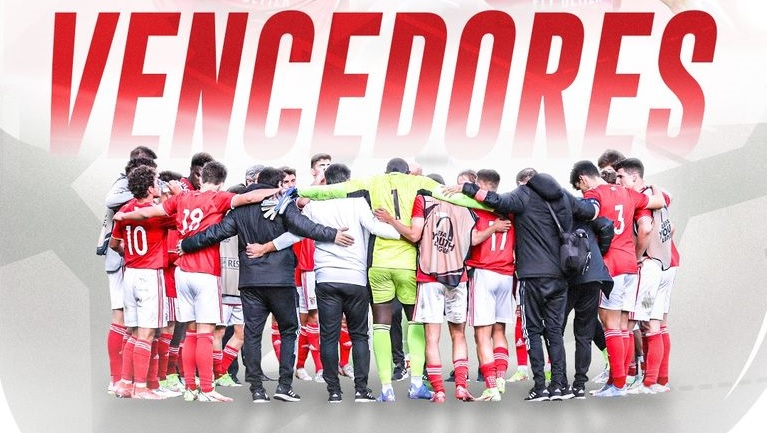 Benfica goleia Salzburgo e conquista UEFA Youth League