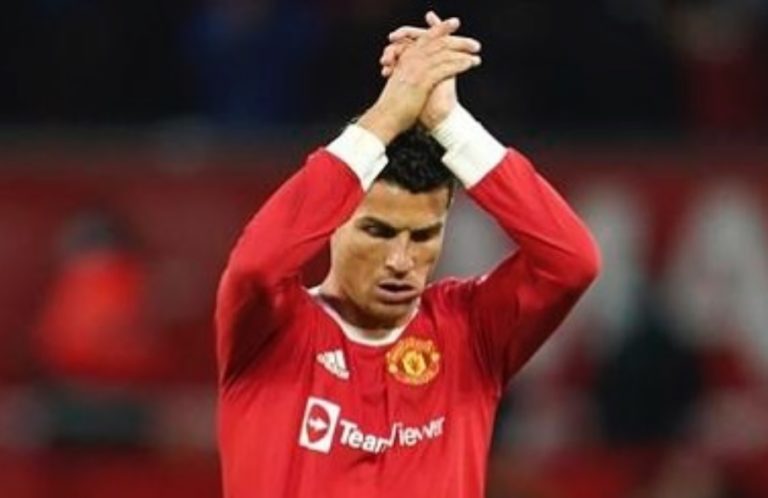 Cristiano Ronaldo agradece gesto de « respeito e compaixão » dos adeptos em Anfield