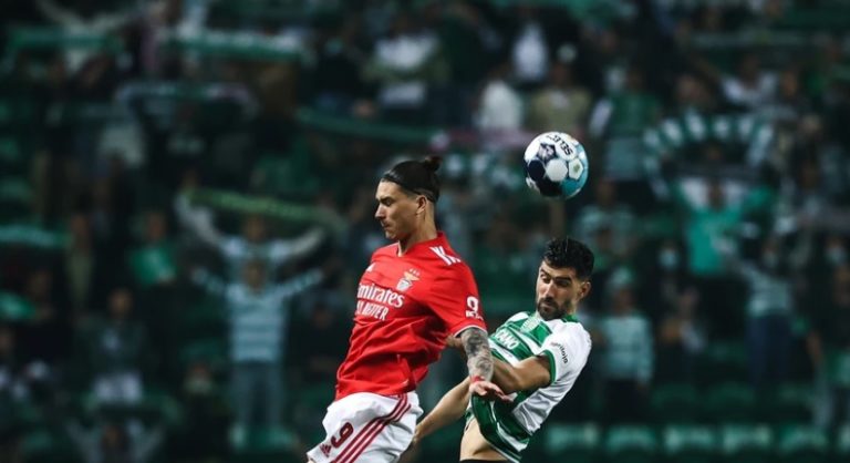 Benfica vence Sporting em Alvalade e &lsquo;entrega&rsquo; praticamente título ao FC Porto