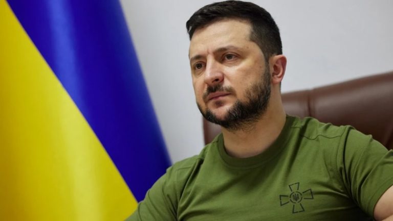 Ucrânia. Zelensky substitui ministro da Defesa