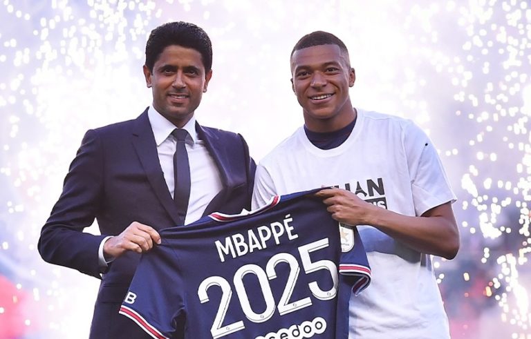 Kylian Mbappé “muito feliz” por renovar com Paris Saint-Germain até 2025