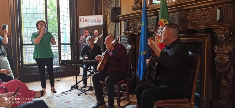 Associação Gaivota celebra 20 anos com espetáculo de fado no consulado de Portugal em Paris
