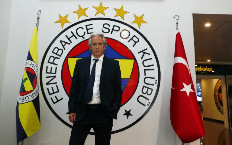 Jorge Jesus oficializado por uma época como treinador do Fenerbahçe