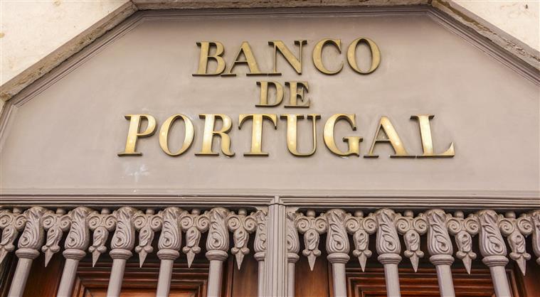 Banco de Portugal denuncia oito sites de crédito a portugueses emigrados: não podem dar créditos