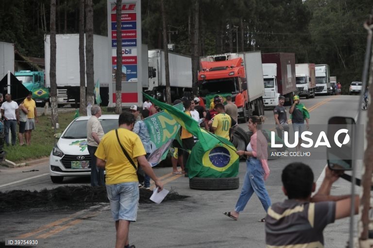 Brasil. Praça dos Ministérios encerrada para impedir invasão de camionistas bolsonaristas