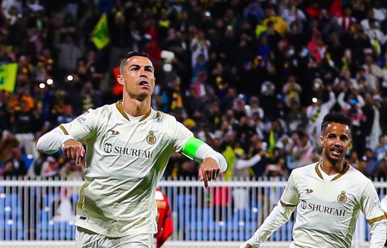Cristiano Ronaldo faz ‘hat-trick’ e dá liderança ao Al Nassr