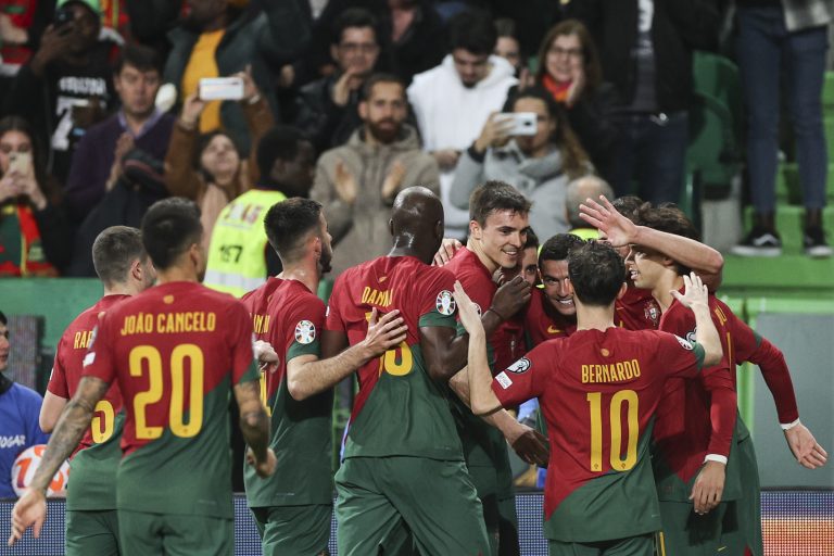Portugal entra a ganhar na corrida ao Euro2024 ao golear em casa o Liechtenstein