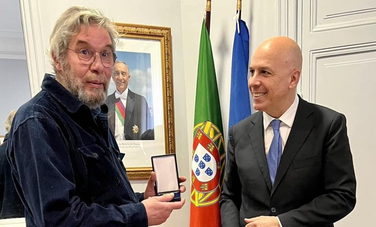 Jornalista Artur Silva da Rádio Alfa homenageado com a Medalha de Ouro de Mérito das Comunidades Portuguesas