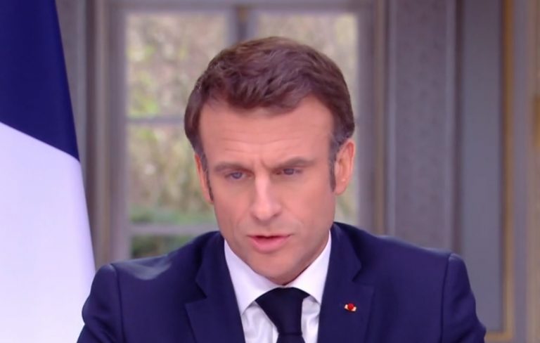 “Entre as sondagens de curto prazo e o interesse geral do país, escolho o interesse do país” – Emmanuel Macron