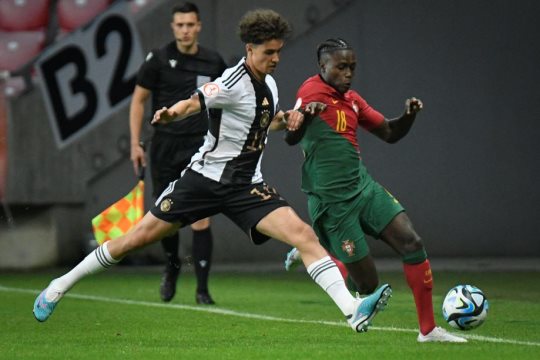 Portugal goleado pela Alemanha no arranque do Europeu de sub-17