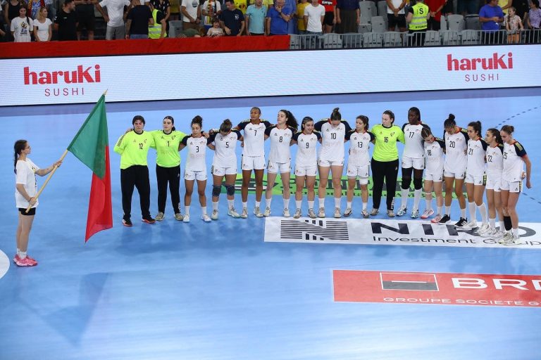 Seleção feminina de andebol sub-19 regressa após o histórico 4° lugar no Euro