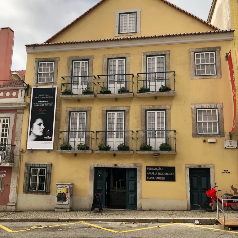 « La maison d’artiste qui a le plus d’âme au monde est celle d’Amália Rodrigues à Lisbonne » – Jean Rousselot, réalisateur