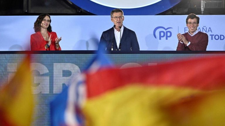 PP vence em Espanha sem conseguir maioria absoluta com VOX