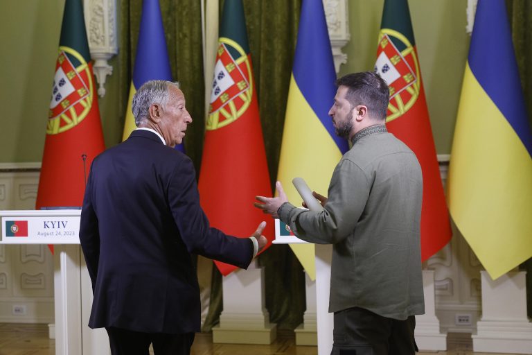 PR discursa em ucraniano e diz que Portugal apoiará sempre independência do país