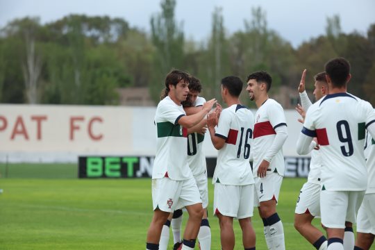 Portugal goleia Bielorrússia e lidera grupo na qualificação para o Europeu de sub-21
