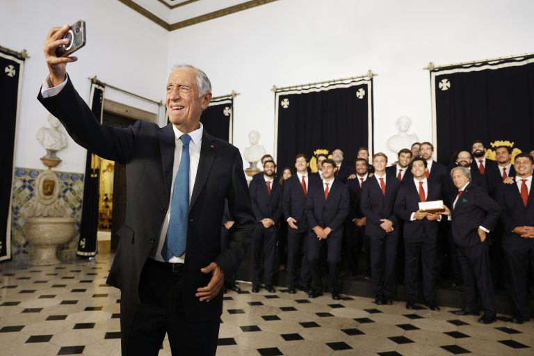 Presidente da República condecora ‘Lobos’ e agradece-lhes em nome dos portugueses