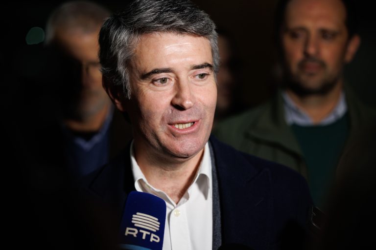 Sondagem: José Luís Carneiro é o preferido dos portugueses para líder do PS e primeiro-ministro