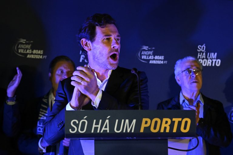 André Villas-Boas empossado como presidente da FC Porto SAD