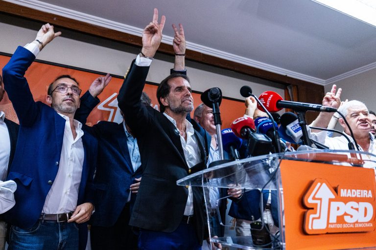 Eleições/Madeira: PSD e PS procuram aliados após vitória laranja sem maioria absoluta