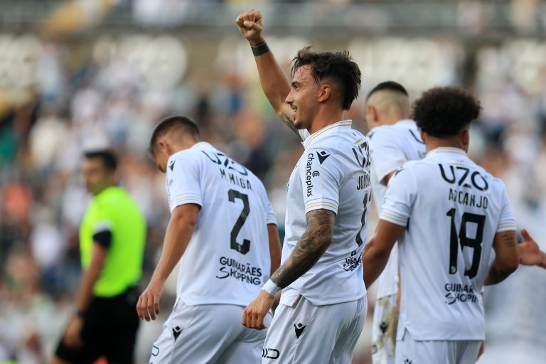 LCE: Vitória SC vence Zrinjski e adianta-se no play-off