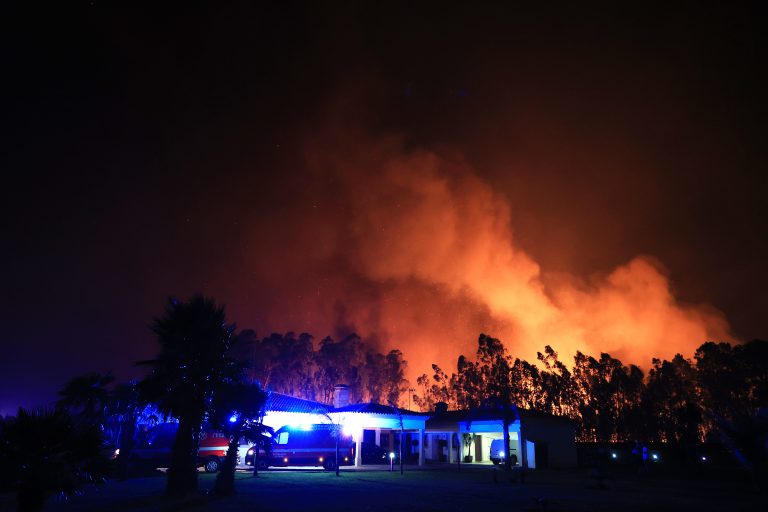 Incêndios/Portugal: Mais de 5.500 operacionais combateram 140 fogos durante a noite passada