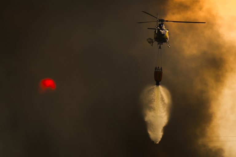 Incêndios/Portugal. Ainda há fogos em curso, mas há « uma certa acalmia » – ministra