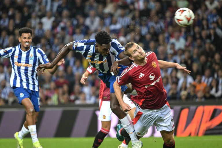 FC Porto e Manchester United empatam 3-3 na segunda jornada da Liga Europa