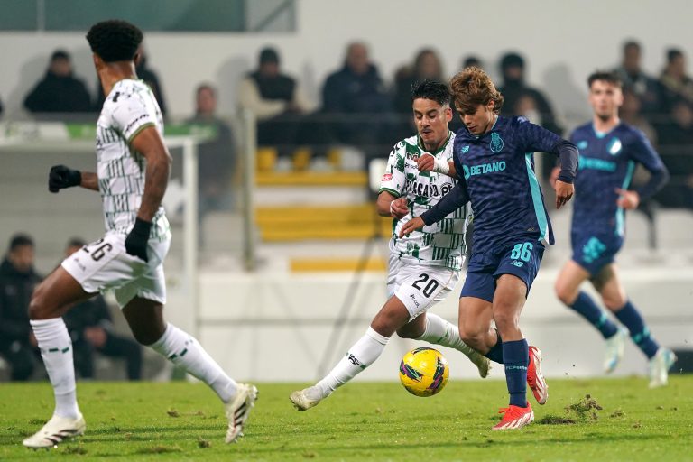 FC Porto vence em Moreira de Cónegos e assume liderança provisória