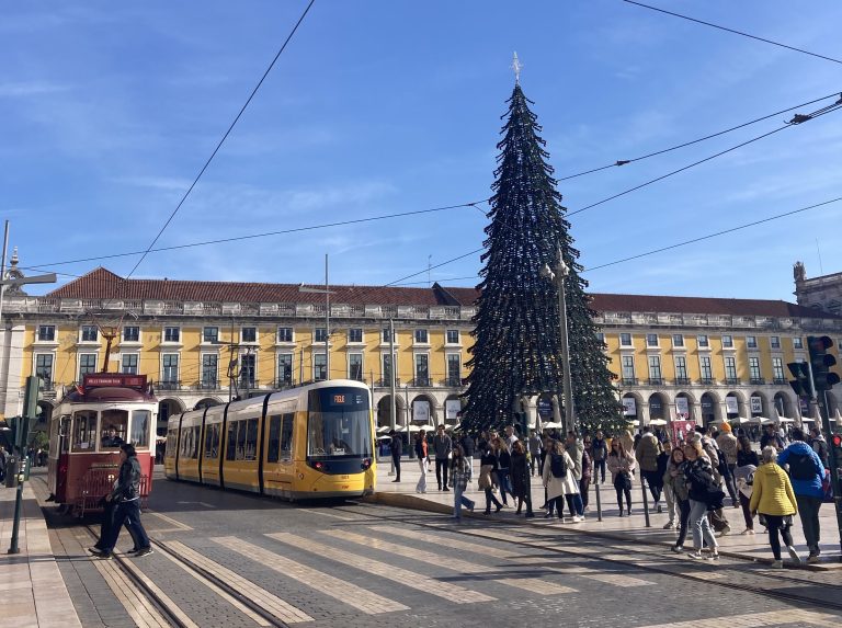 Boas Festas. Foto: Alfa/Lisboa na tarde de 22/12