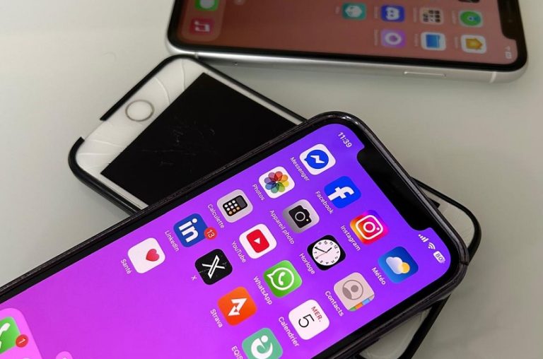 Portugueses &lsquo;loucos e apaixonados&rsquo; pelos Telemóveis