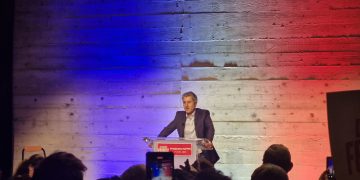 François Ruffin no comício em Montreuil. Lançamento do movimento "Ma France". © Didier Caramalho