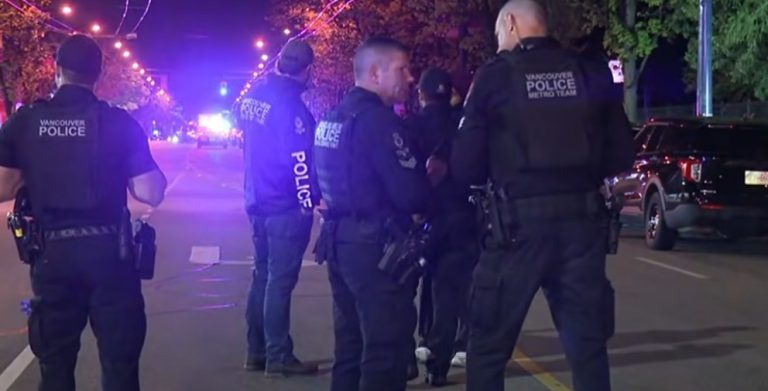 Automobilista atropela multidão em festival de Vancouver e mata várias pessoas