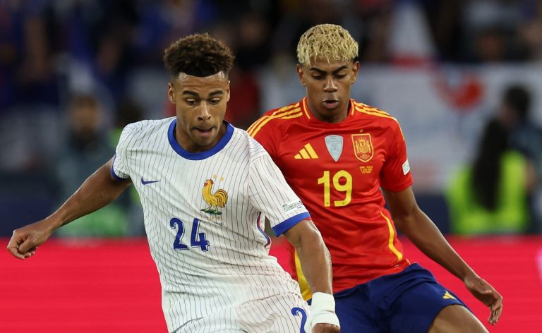 Espanha bate França por 5-4 e defronta Portugal na final da Liga das Nações