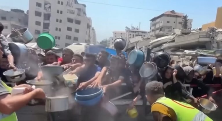 Israel anuncia pausa militar em três zonas de Gaza para fins humanitários
