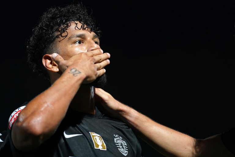 Sporting ‘vira’ resultado e vence Famalicão por 1-2