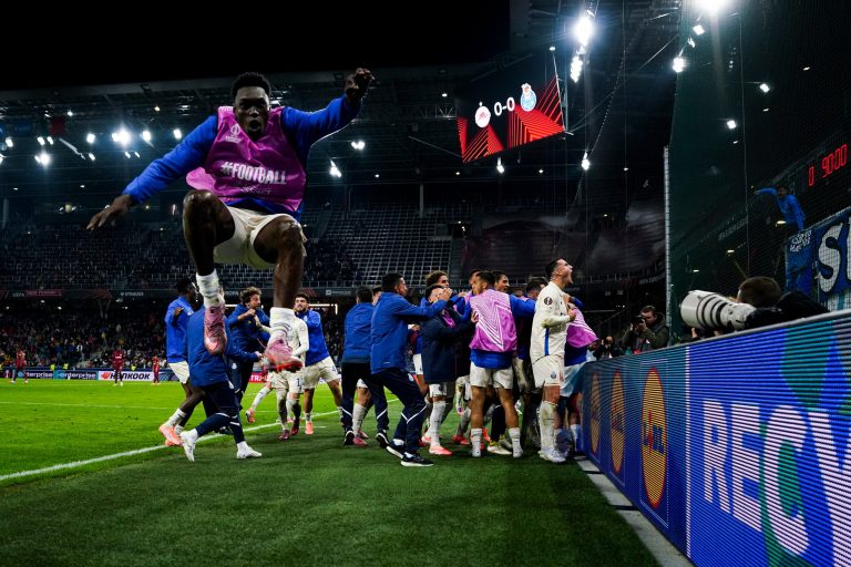 FC Porto ganha nos descontos em Salzburgo na estreia na fase de liga