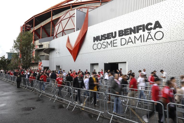 Benfica/Eleições: Rui Costa com 44,63% dos votos após contagem de metade das secções