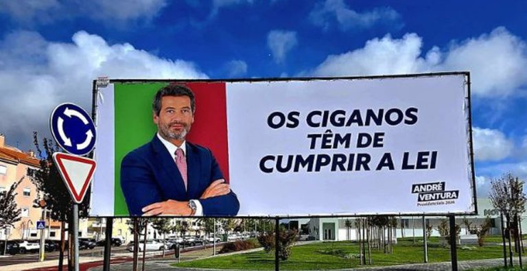 Ventura condenado a retirar cartazes que visam a comunidade cigana