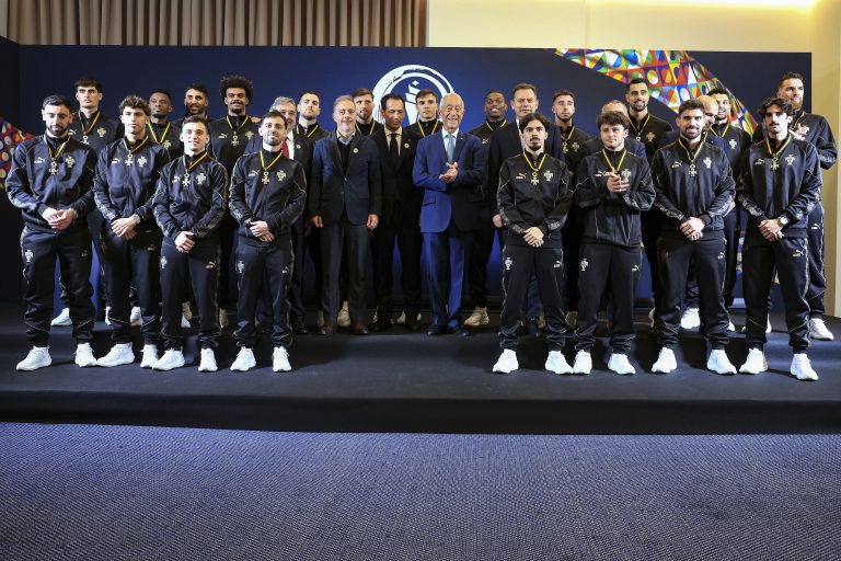 « Ciclo vitorioso ». Marcelo homenageia campeões da Liga das Nações