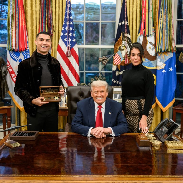 Cristiano Ronaldo agradece convite e receção de Donald Trump na Casa Branca
