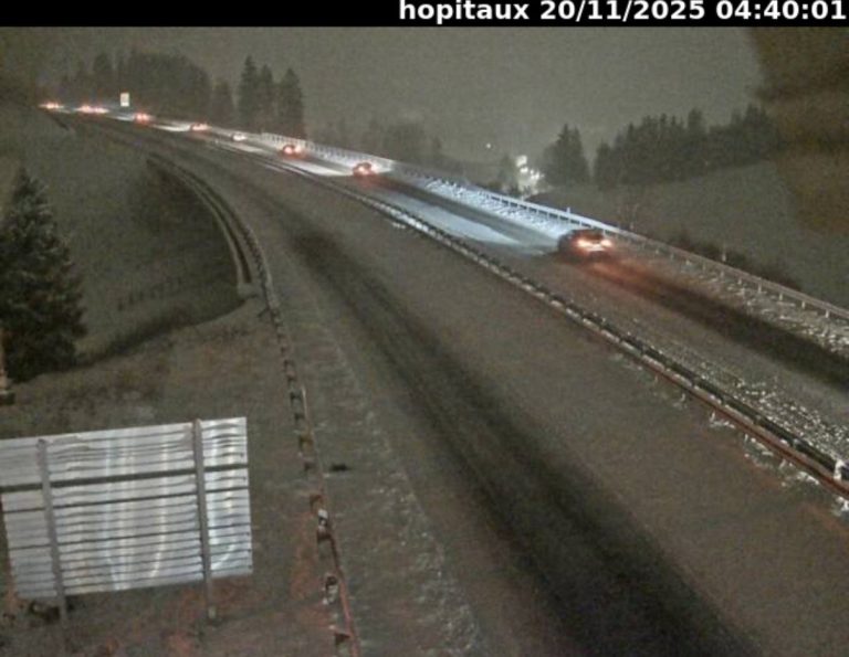 Neve, gelo e circulação difícil em mais de cinquenta departamentos franceses — e um fim de semana que se anuncia complicado